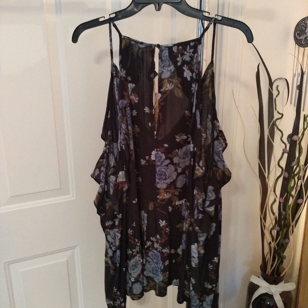 NWT AEO Blouse